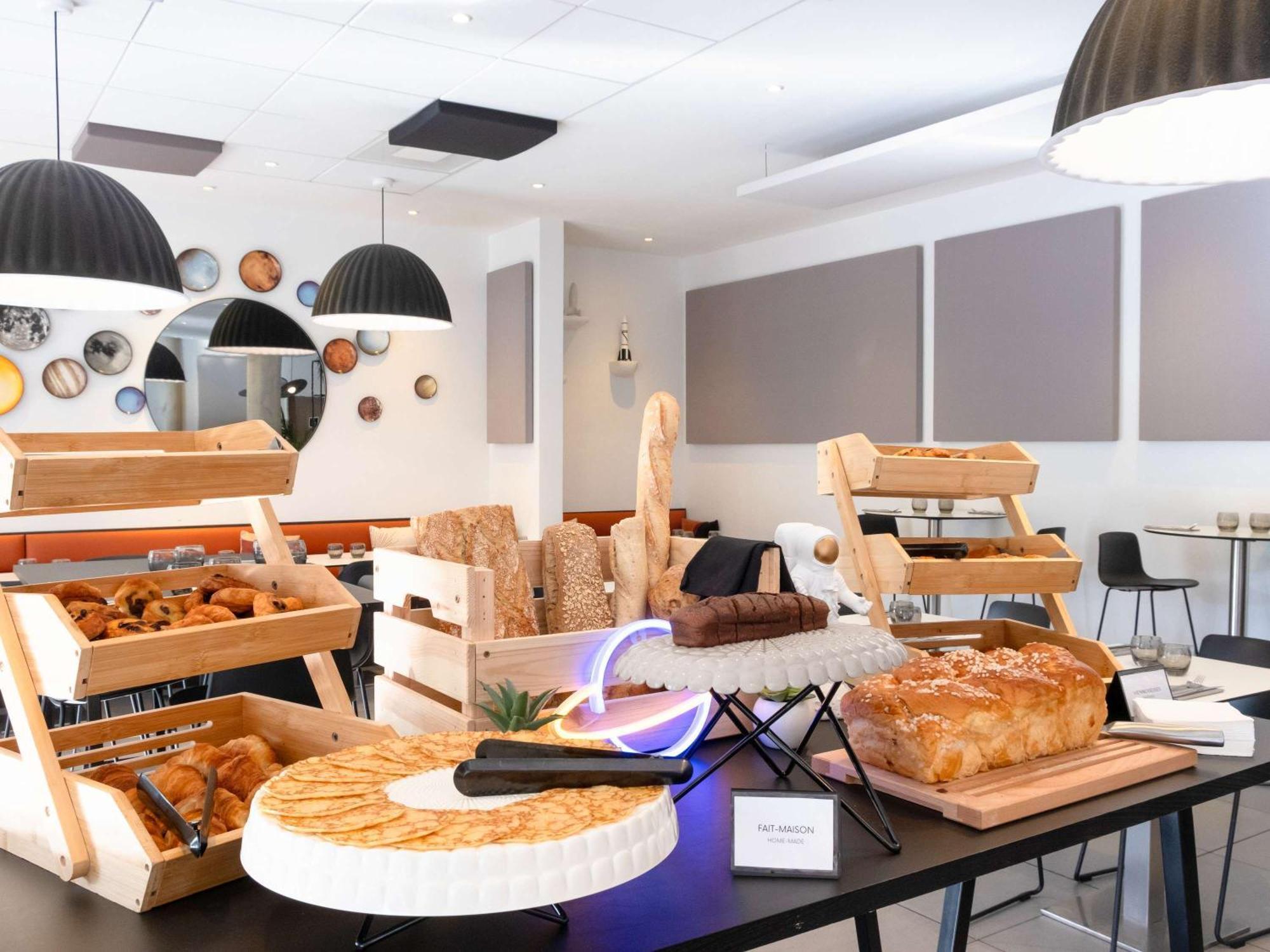 Ibis Styles Toulouse Cite Espace Zewnętrze zdjęcie