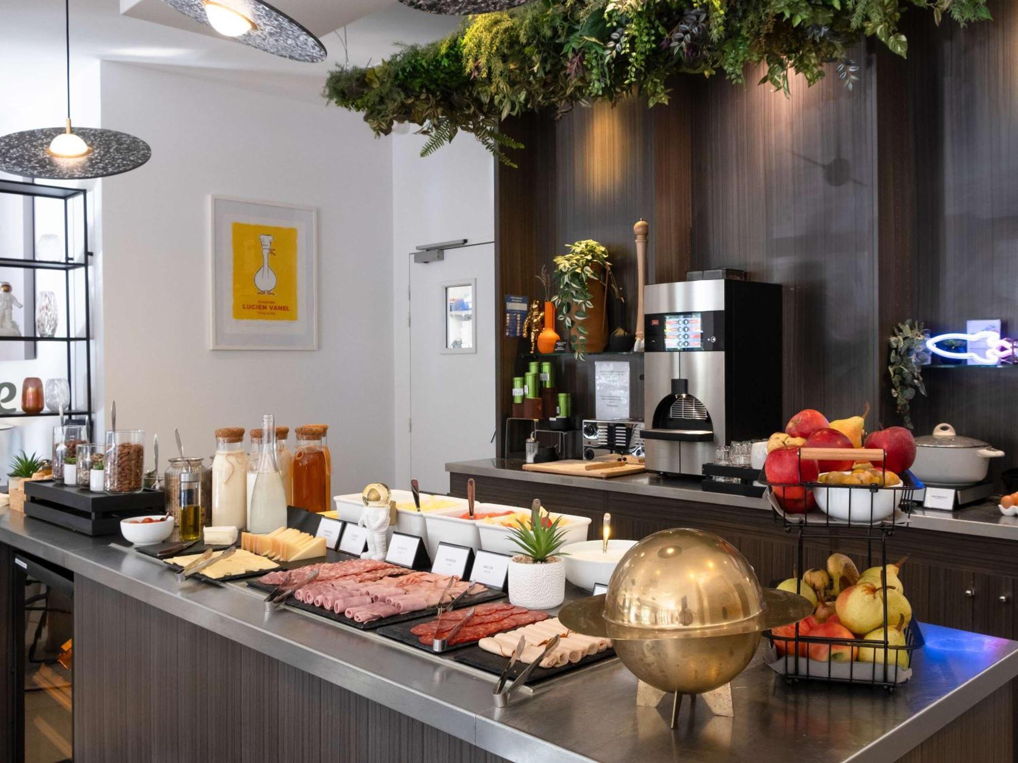 Ibis Styles Toulouse Cite Espace Zewnętrze zdjęcie