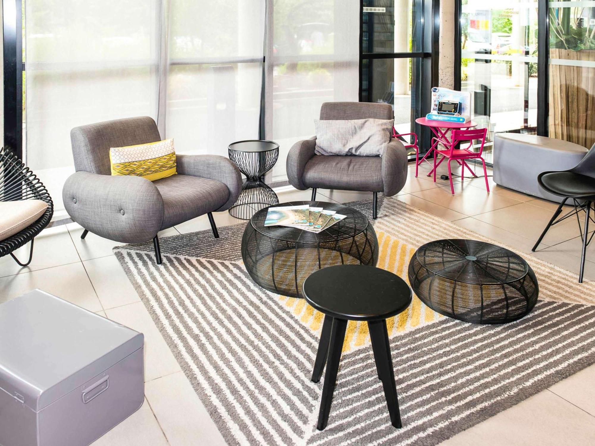 Ibis Styles Toulouse Cite Espace Zewnętrze zdjęcie